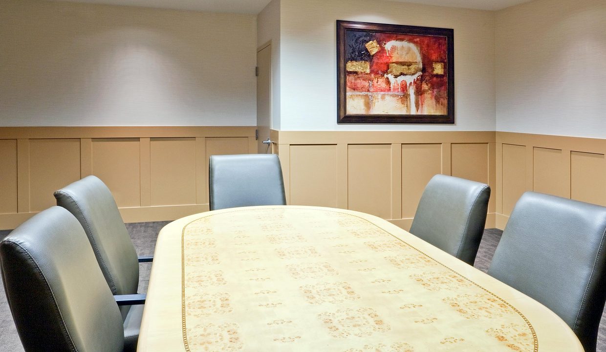 HolidayInnSuites_Extra_1